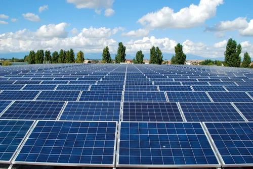 行業(yè)丨新藍(lán)海！2022年光伏用鋁有望達(dá)到336萬噸(圖1)